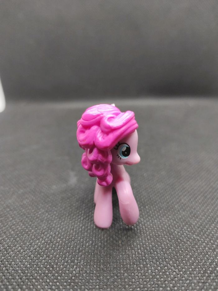 My Little Pony G4 blind bag wave 1 Pinkie pie #01 2010 #geektradeponeyg4 - photo numéro 4