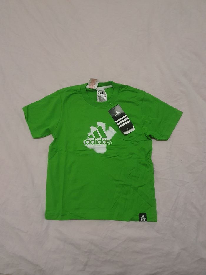 Adidas t-shirt taille 8 ans - photo numéro 1