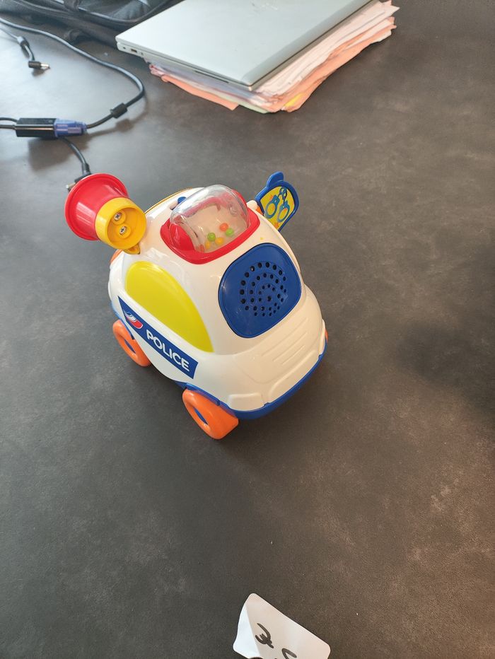 Tut tut bolide grande Voiture de Police musicale" Vtech - photo numéro 3