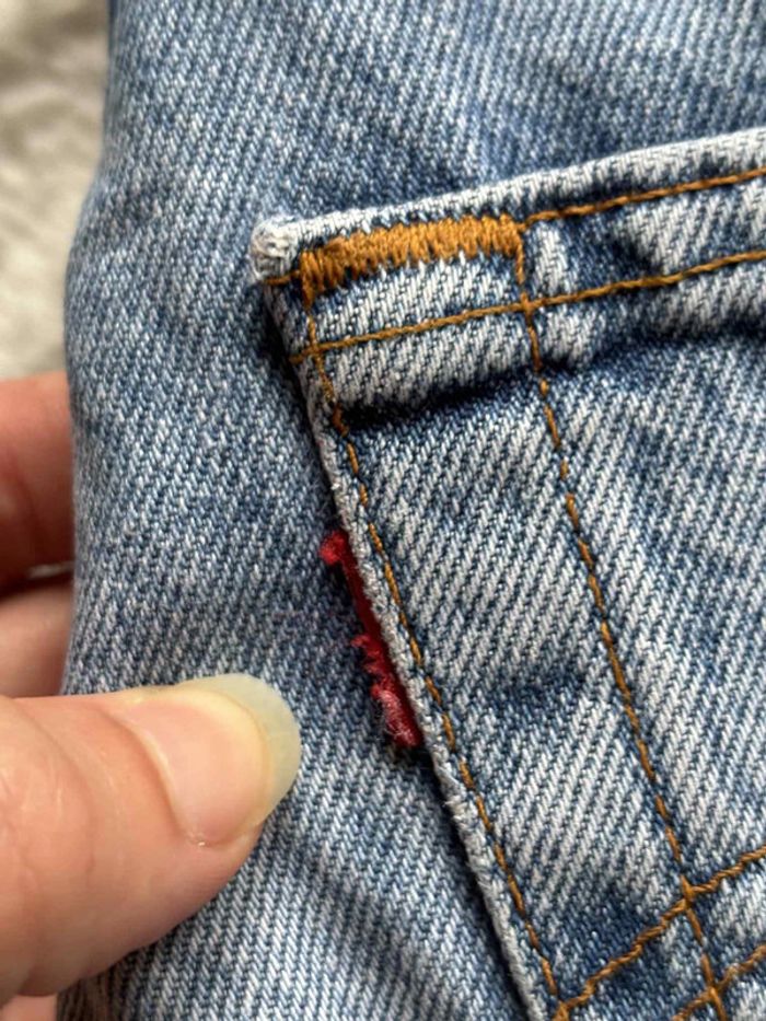 Jean Lévis 534 vintage 90s bleu clair taille haute coupe droite fuselé slim taille X/34 rare - photo numéro 4