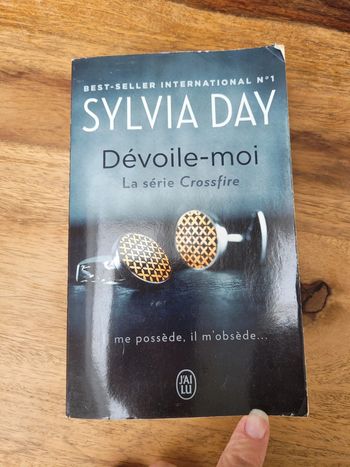 Livre devoile moi