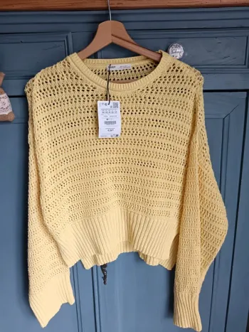 Pull jaune