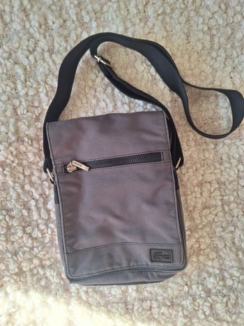 Pochette lacoste 