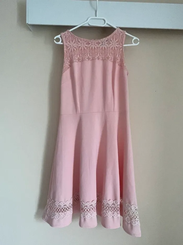 Robe rose pale