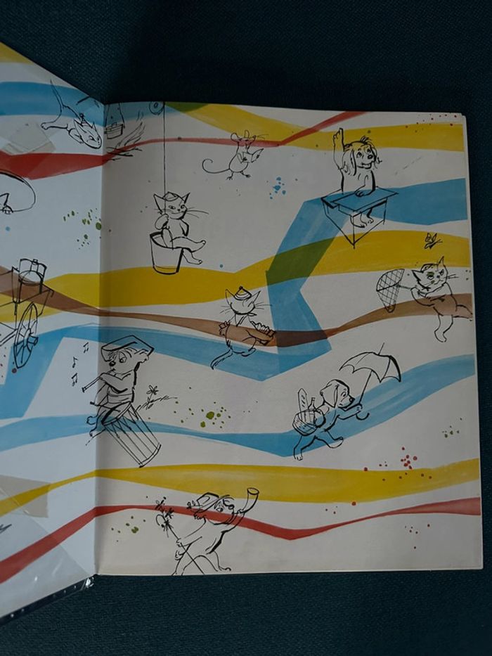 1969 Grand album Hachette livre ancien Les Trésors de Pierre Probst Caroline Pouf Youpi - photo numéro 3