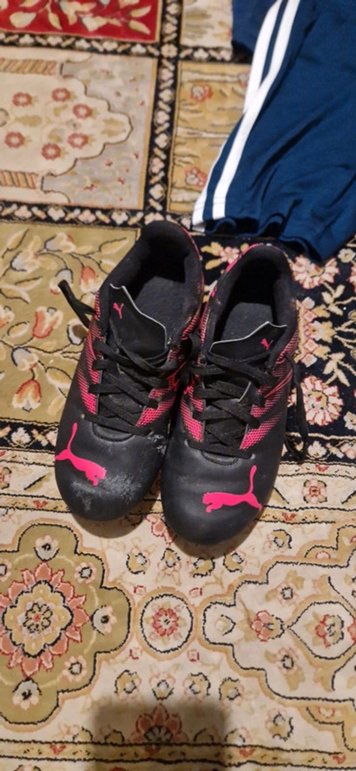 Lot football chaussures gants de garderies show tshirt - photo numéro 6