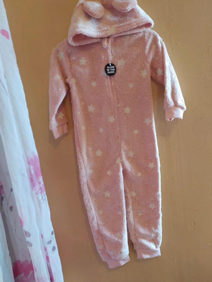 Combinaison pyjama neuf Brille dans le noir - photo numéro 3