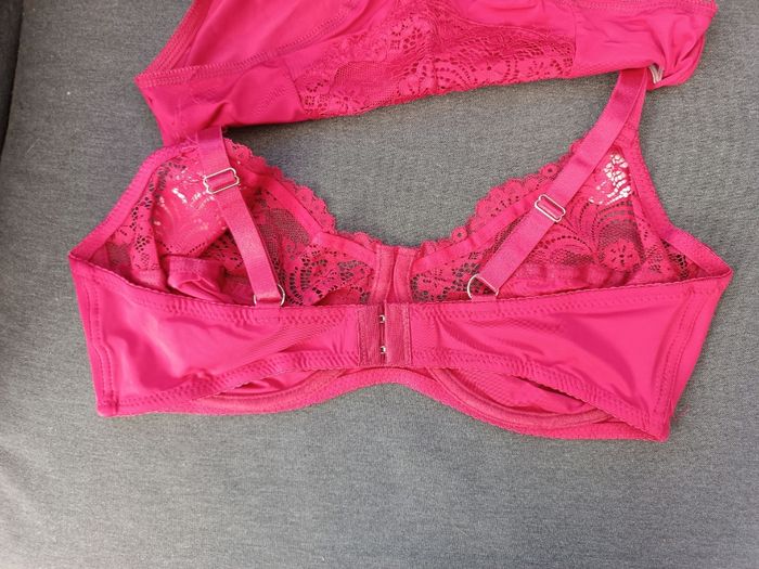 Ensemble lingerie - photo numéro 2