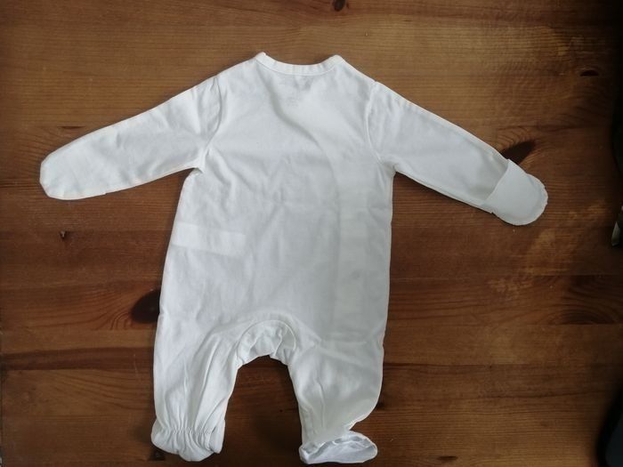 Pyjama 1 mois - photo numéro 2