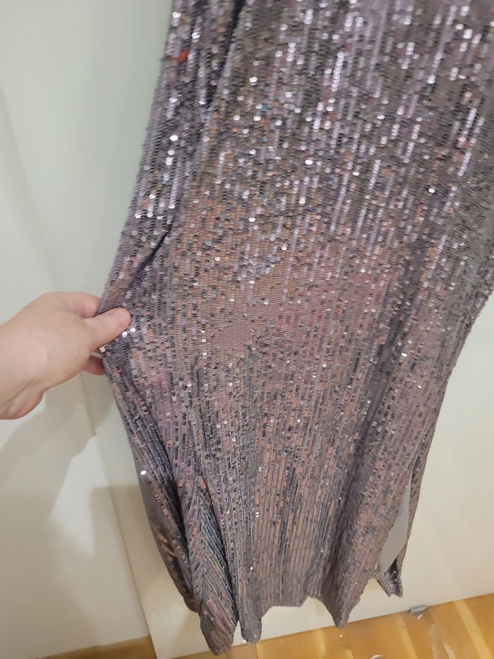 Robe de soirée argenté - photo numéro 3