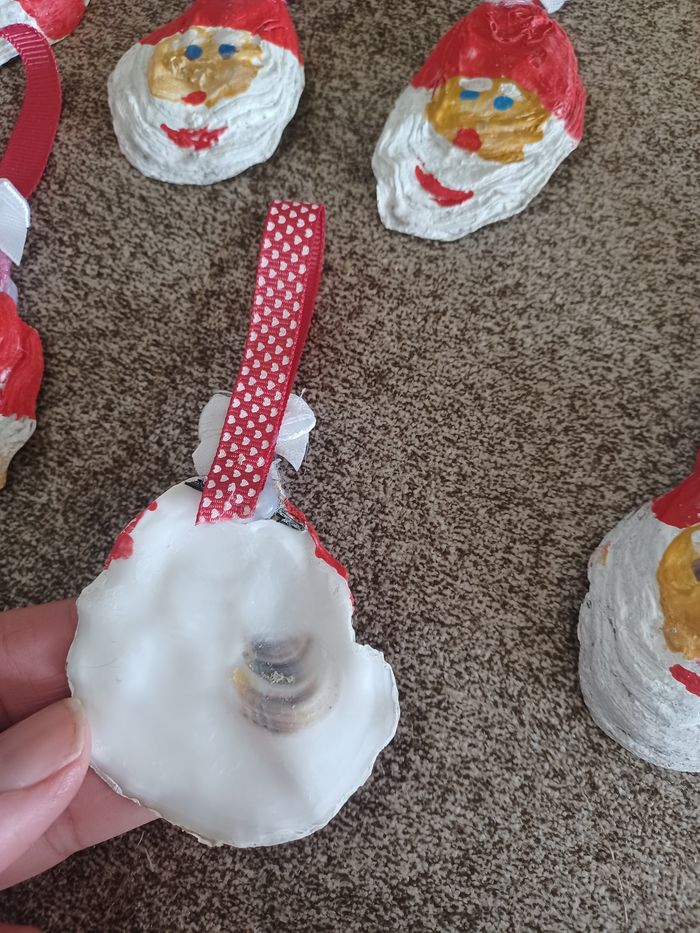 Décoration de 🎄 🤶 🎄 pour le sapin  fait main avec des huitres - photo numéro 3