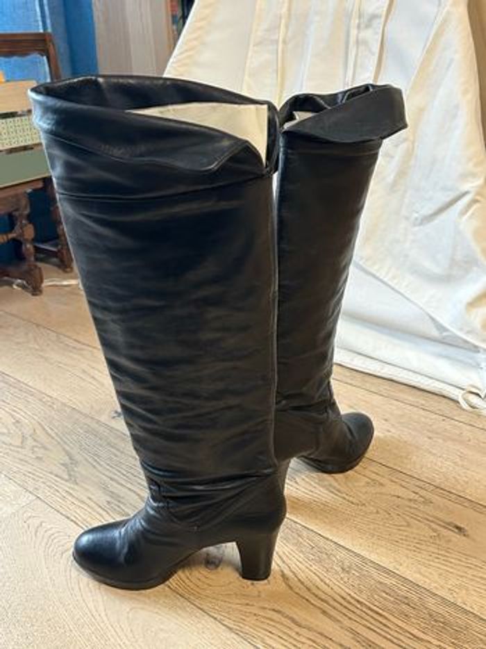Bottes femme en cuir noir / taille 37 - photo numéro 3