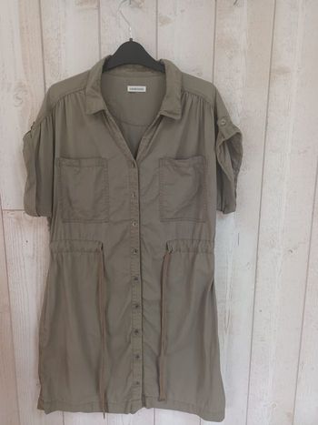 Robe kaki cache cache taille 42