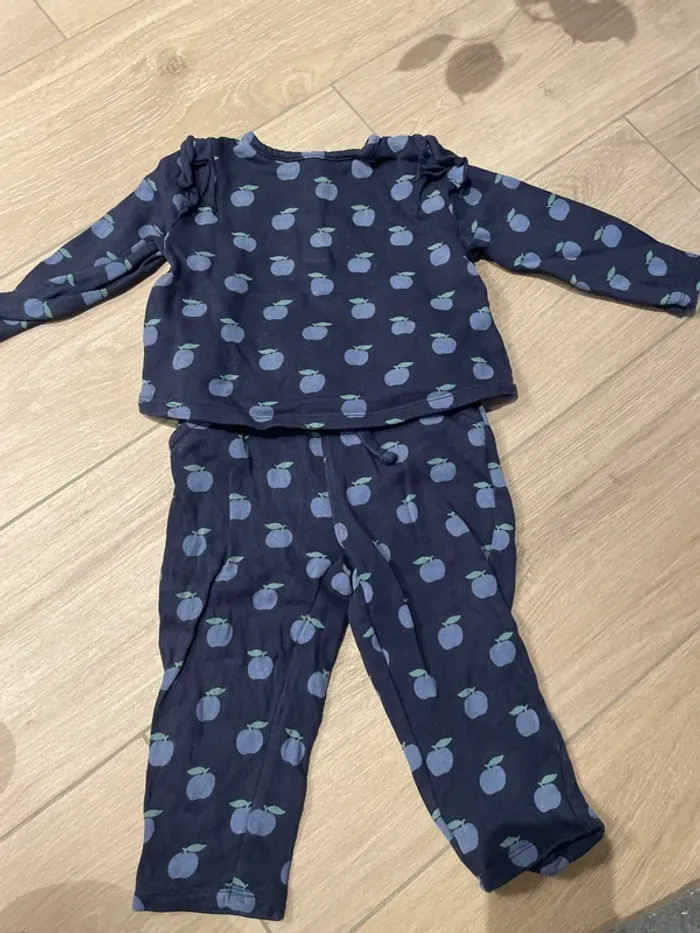 Ensemble jogging bleu marine