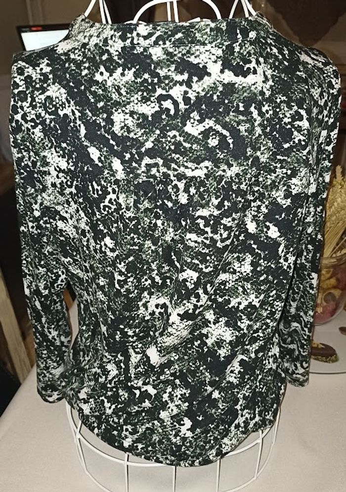 Tunique imprimée verte et blanche - Le Classique Chic et Détail - photo numéro 2