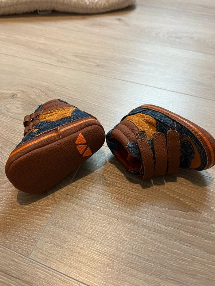 Chaussure neuve 0-3 mois - photo numéro 3