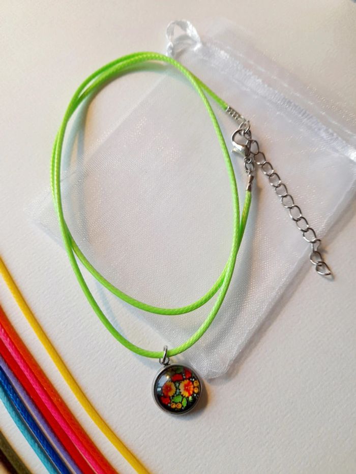Créez votre collier fleuri 2 achetés 1 pendentif offert - photo numéro 4