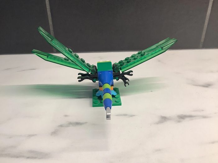 Lego 40244 libellule Mini modèle du mois Juin 2017 - photo numéro 3