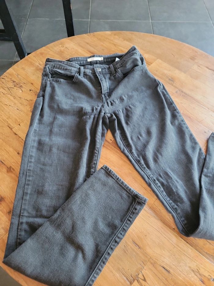 Jeans Levis 712 A donner - photo numéro 4