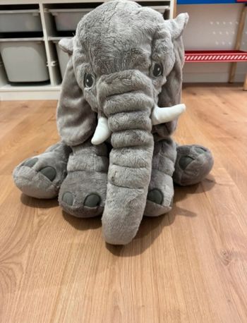 Peluche éléphant IKEA