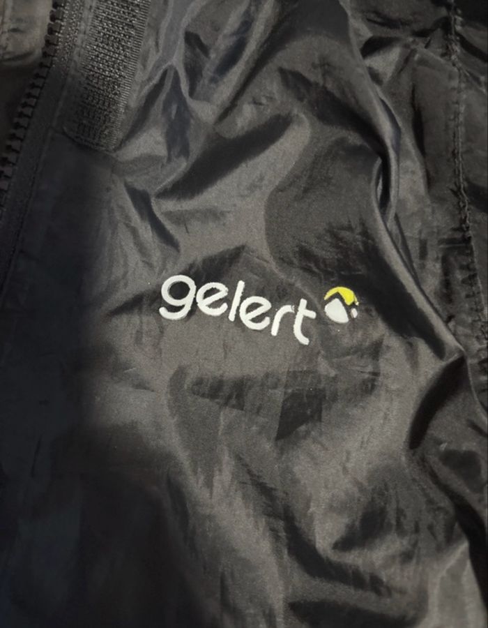 Blouson imperméable (kway) enfant - photo numéro 4