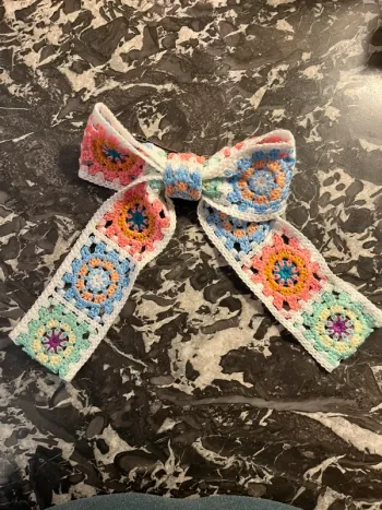 Barrette noeud tricot