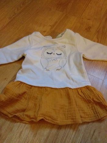Robe tape à œil taille 6 mois