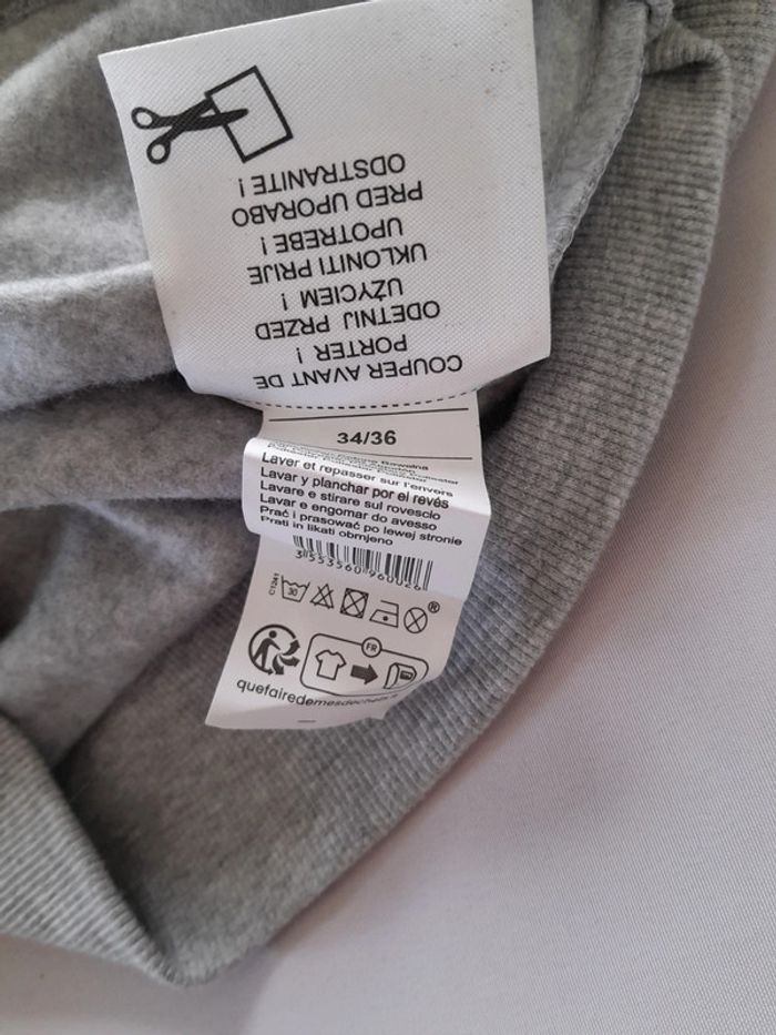 Sweat capuche Yale neuf sans etiquette - photo numéro 4