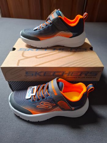 Baskets Skechers taille 29