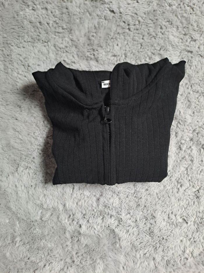 Gilet noir bershka femme taille L très bon état - photo numéro 4