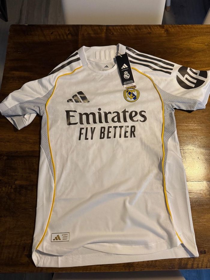 T-shirt réal de Madrid neuf authentique - photo numéro 3