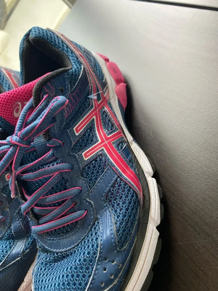 Basket de running en très bon état Asics - photo numéro 5