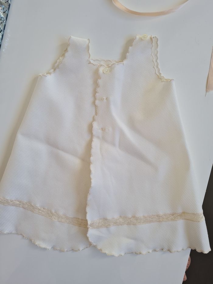 Superbe tenue de baptême crême - photo numéro 6