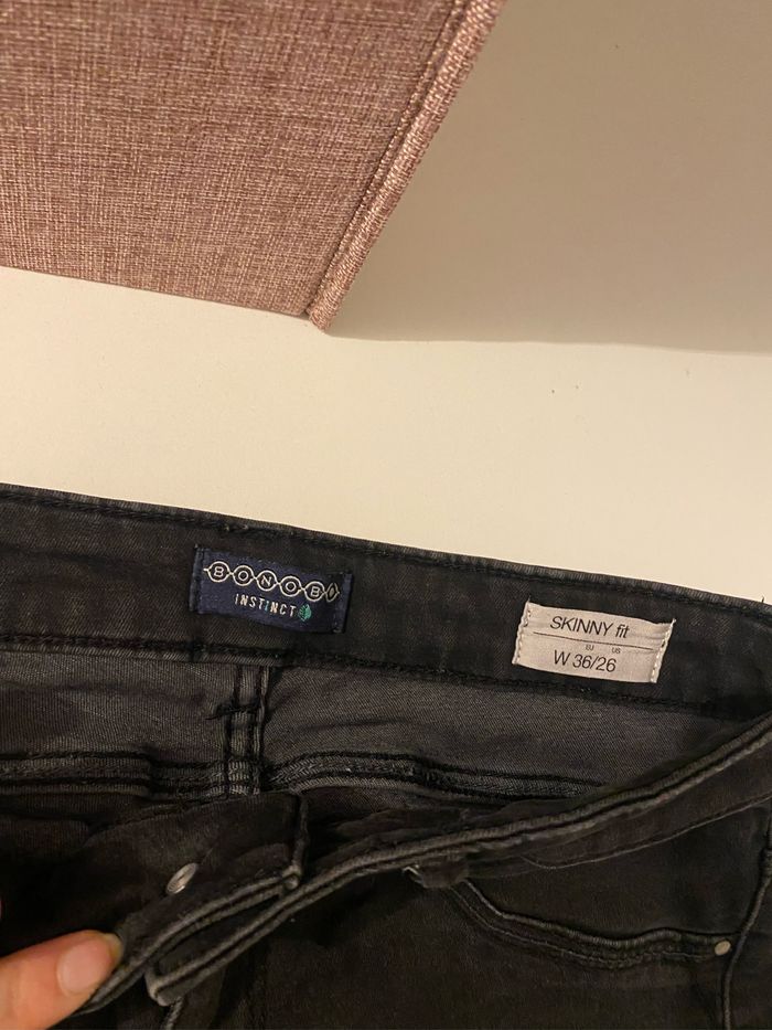 Jeans noir - photo numéro 3