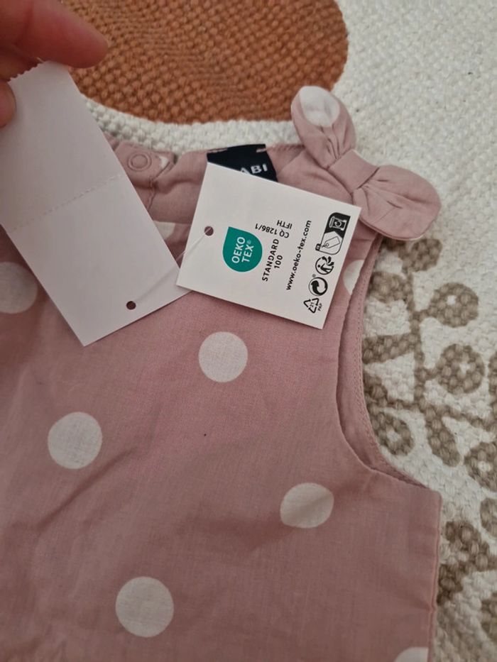 Robe neuve kiabi 12 mois. - photo numéro 3