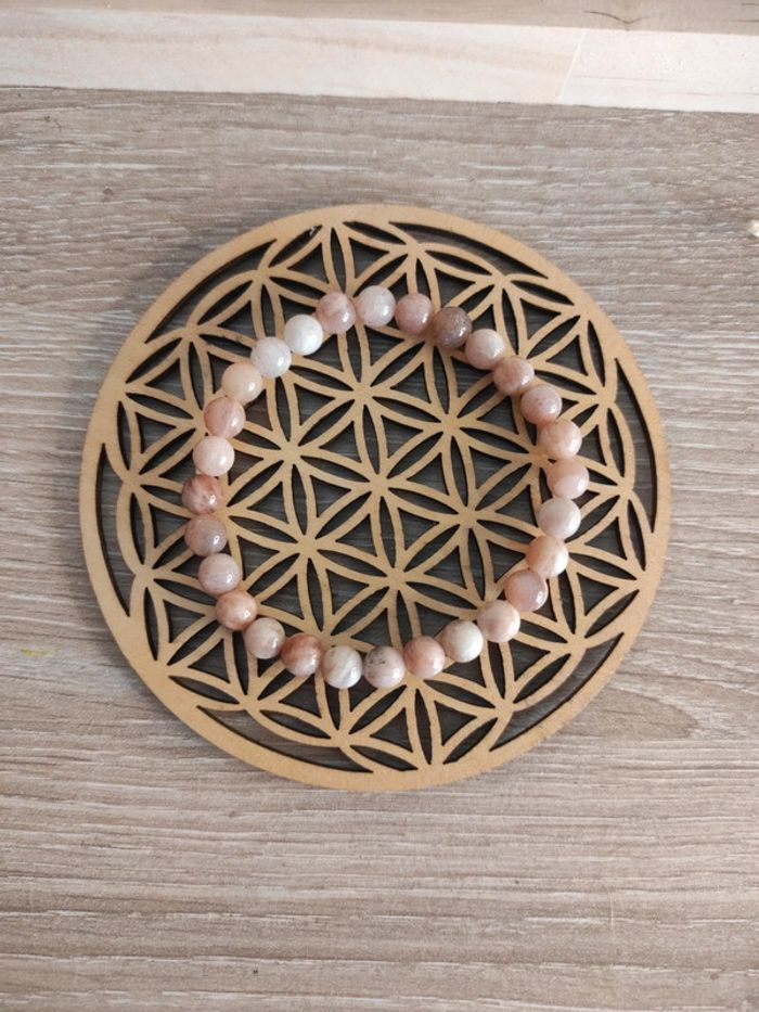 📿 Bracelet en pierre de soleil – Perles 6 mm (élastique)
