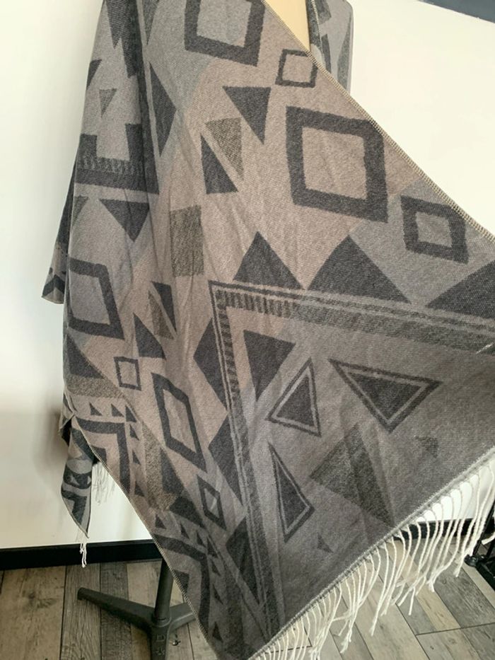 Poncho - photo numéro 4
