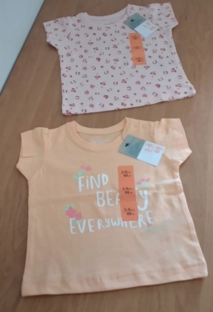 Lot de 2 Hauts manches courtes Neuf avec étiquette 3-6 mois fille Primark
