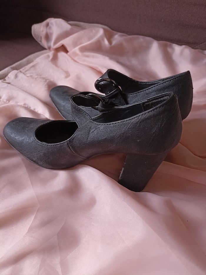 Chaussures à talons - photo numéro 3