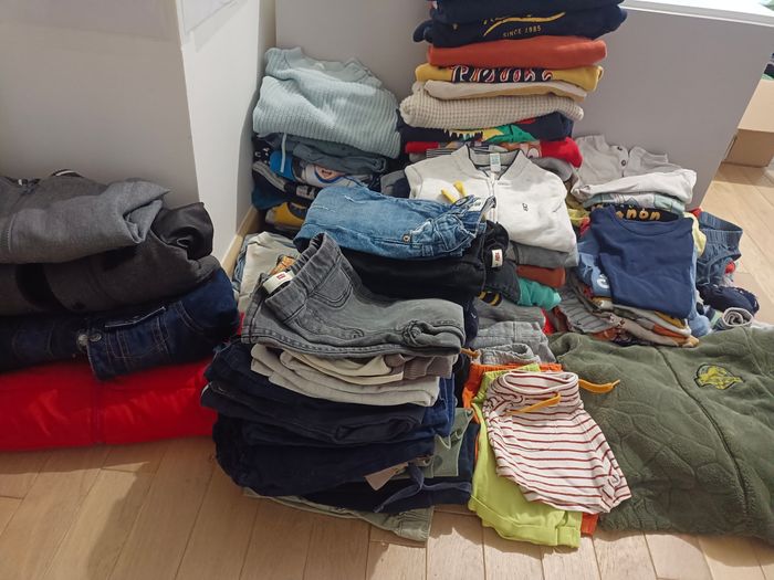 Maxi lot de vêtements garçon 2/3 ans - photo numéro 4