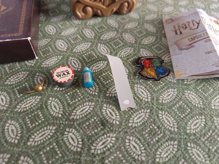 Lot Harry Potter : jeux de cartes+ figurine - photo numéro 4