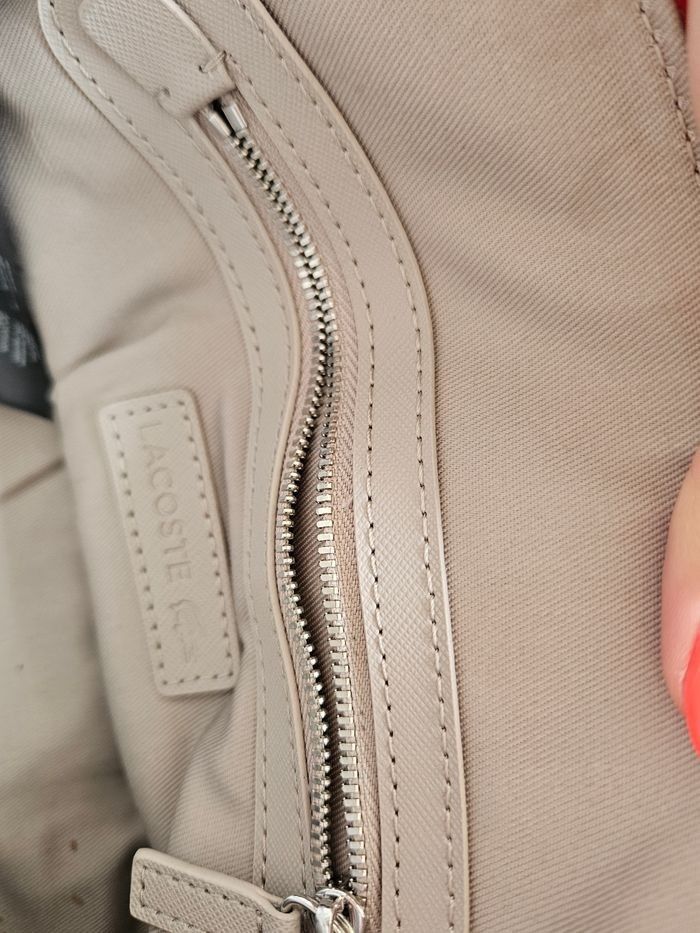 Sac lacoste - photo numéro 5