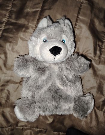 Doudou marionnette husky imagin