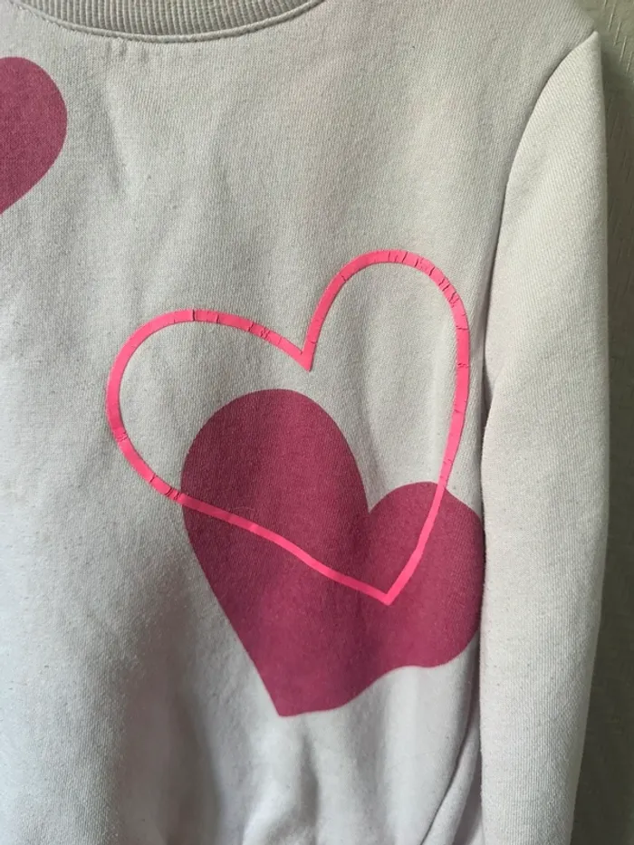 Pull Sweat cœur 8 ans - photo numéro 7