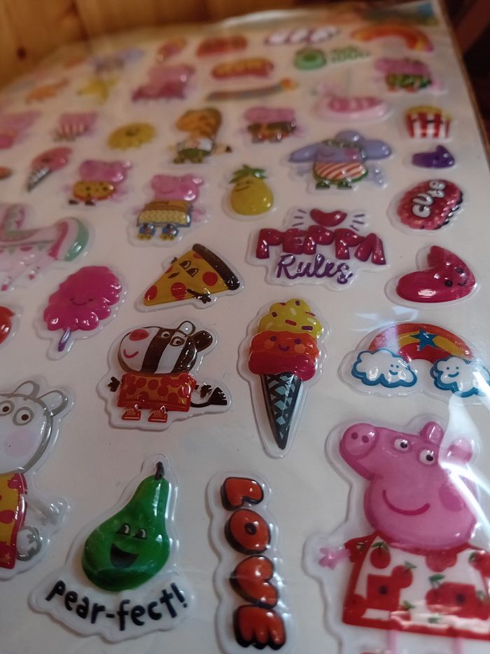 Planche stockées peppa pig - photo numéro 3