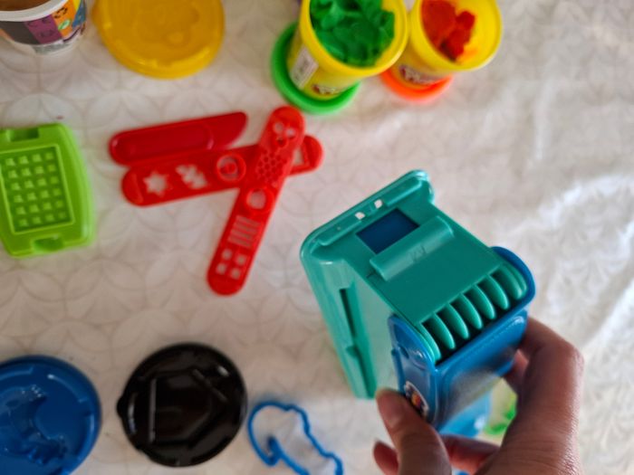 Lot pâte à modeler - photo numéro 7