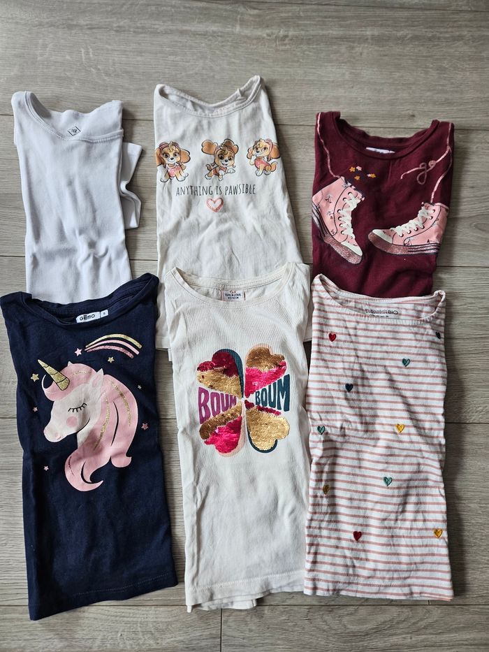 Lot de vêtements filles automne hiver 5 ans - photo numéro 2