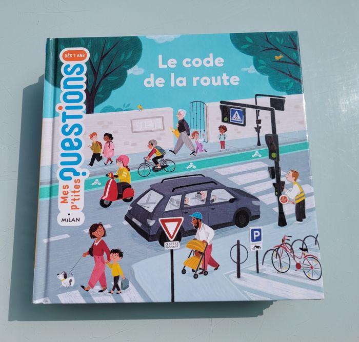 Livre Mes P'tites Questions 🚦Le code de la route 🛣 - photo numéro 2