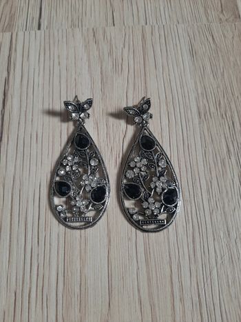 Super paire de boucles d'oreilles
