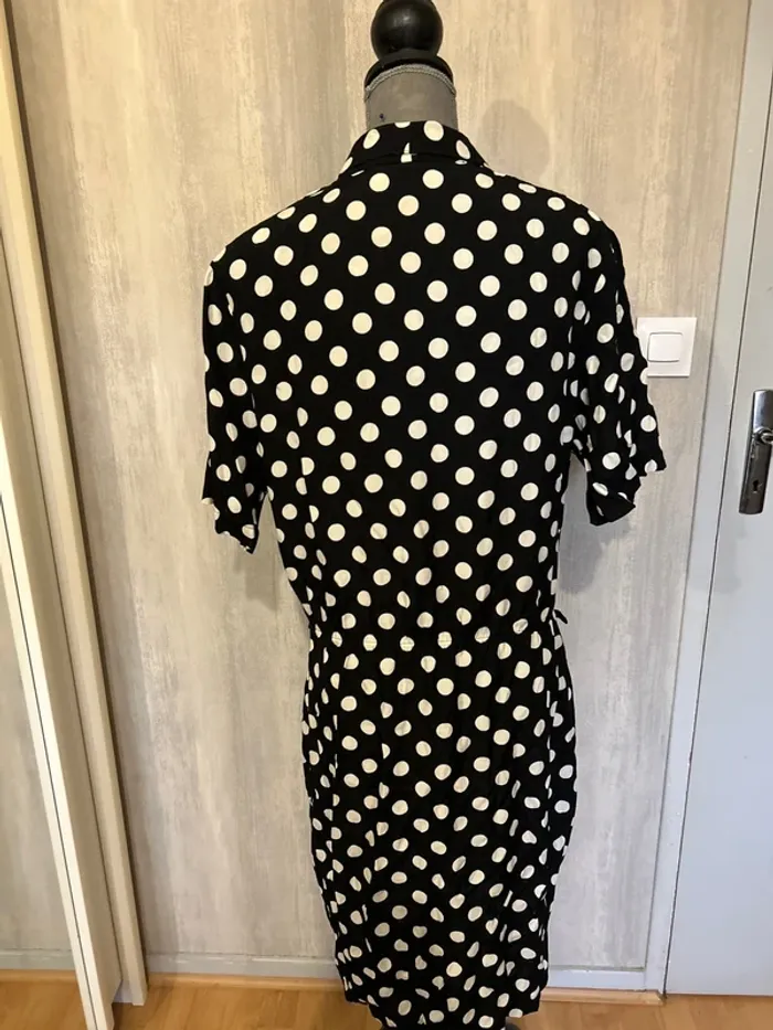 Robe noir à pois blancs - photo numéro 5